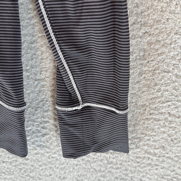 Foot Joy mens small Black and White striped Quarter-Zip Gold Pullover - Picture 4 of 15